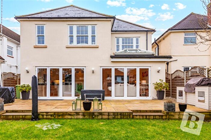4 Bedroom Detached House For Sale In Elmdene Avenue, Emerson Park, RM11