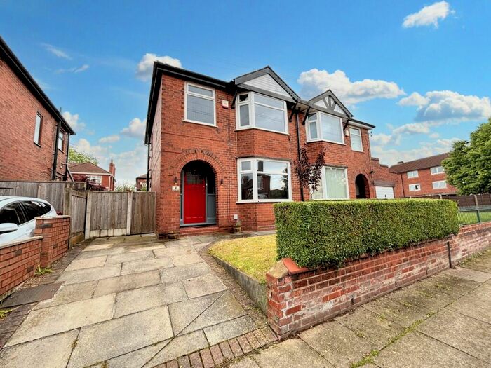 3 Bedroom Semi-Detached House To Rent In Alexandra Road, Eccles, M30