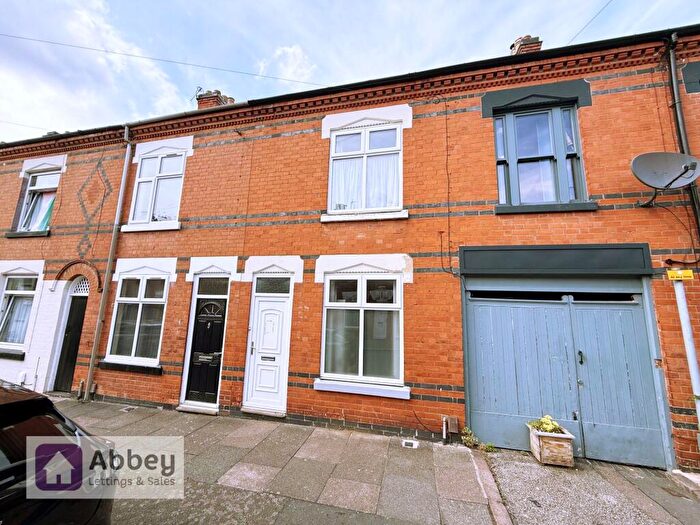4 Bedroom House To Rent In Avenue Road Extension, Leicester, LE2