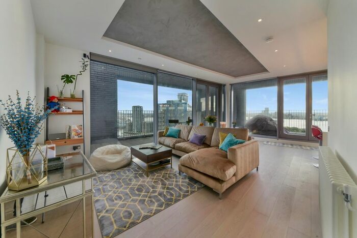 3 Bedroom Flat To Rent In Kent Building, London City Island, London, E14