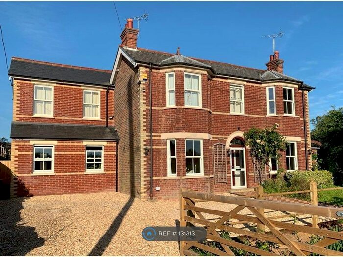 4 Bedroom Detached House To Rent In Addlestead Road, East Peckham, Tonbridge, TN12