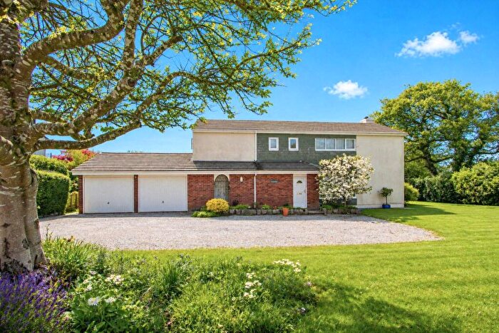 4 Bedroom Detached House For Sale In Yelverton, Devon, PL20