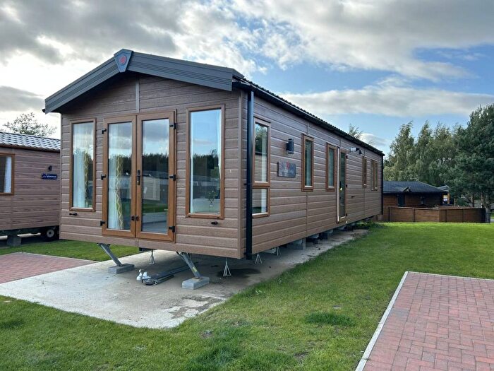 2 Bedroom Mobile/park Home For Sale In Felton, Morpeth, NE65