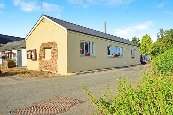 1 Bedroom Property For Sale In Pennymoor, Tiverton, EX16