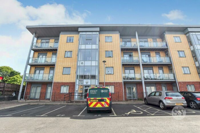 2 Bedroom Apartment To Rent In Bolton Road, Blackburn, BB2