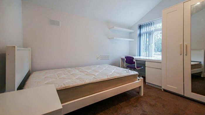 5 Bedroom Terraced House To Rent In Bournbrook Road, Selly Oak, Birmingham, B29