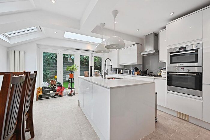 4 Bedroom Terraced House To Rent In Carthew Road, London, W6