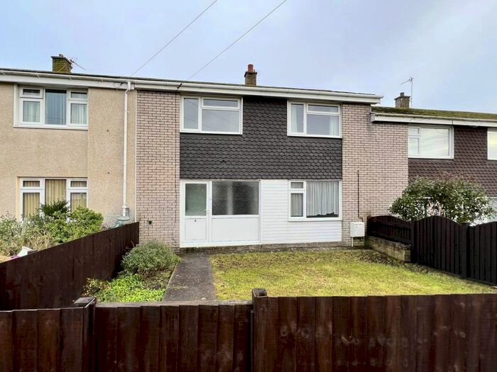 3 Bedroom Property To Rent In Rees Court, Llantwit Major, Vale Of Glamorgan, CF61