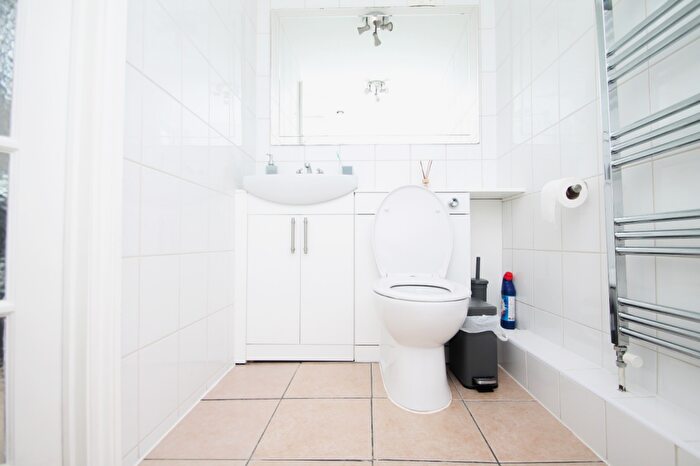 1 Bedroom Flat To Rent In Croydon Road, Beckenham, BR3