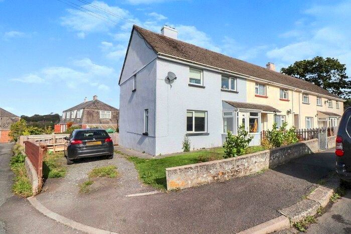 3 Bedroom End Of Terrace House To Rent In Holsworthy, Devon, EX22