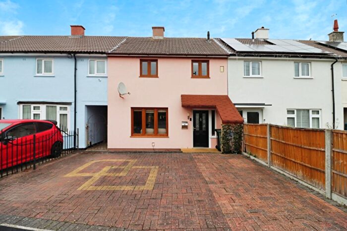 2 Bedroom End Of Terrace House For Sale In Chakeshill Drive, Bristol, Avon, BS10