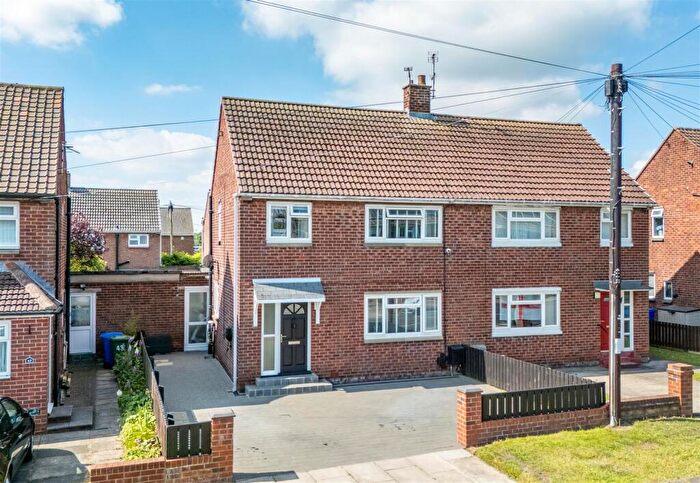 3 Bedroom Semi-Detached House For Sale In Elsdon Avenue, Seaton Delaval, Whitley Bay, NE25