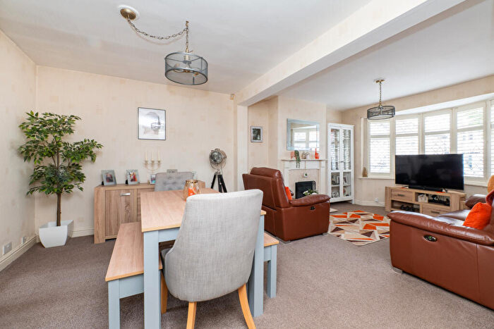 3 Bedroom Terraced House For Sale In Marlow Drive, Cheam, Sutton, SM3