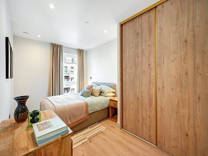 2 Bedroom Apartment To Rent In The Draper, Caversham Rd, NW9