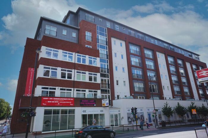 1 Bedroom Flat To Rent In Manor Road, Wallington, Surrey, SM6