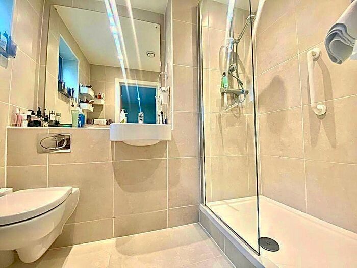 2 Bedroom Apartment To Rent In Britannia Place, Henley On Thames, RG9
