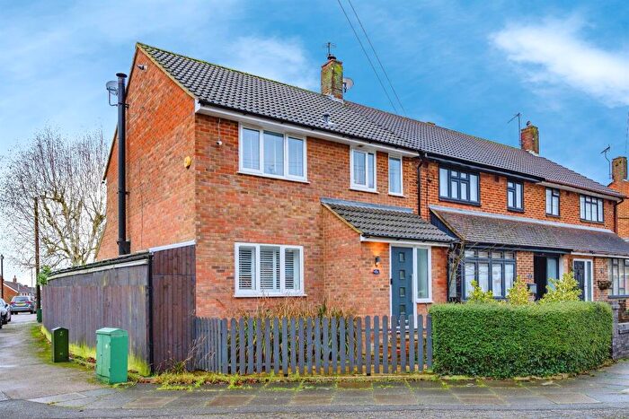 3 Bedroom End Of Terrace House For Sale In Rant Meadow, Hemel Hempstead, HP3