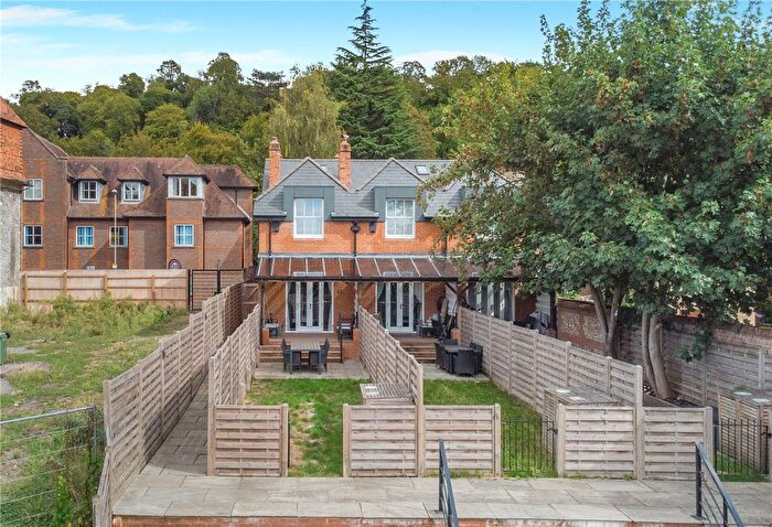 3 Bedroom End Terrace House For Sale In Chesil Street, Winchester, Hampshire, SO23