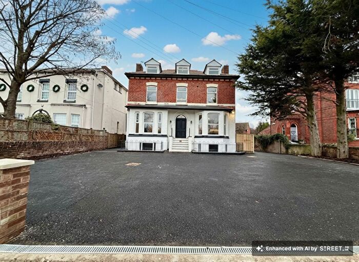 3 Bedroom Flat To Rent In College Road, Crosby, L23