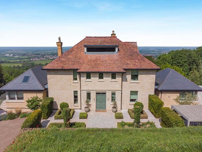 4 Bedroom Detached House For Sale In Cheltenham, Gloucestershire, GL52