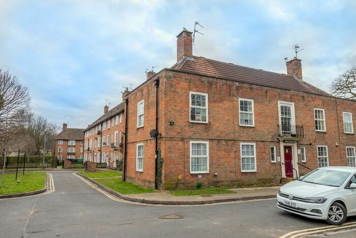 1 Bedroom Flat To Rent In Rosemary Place, York, YO1