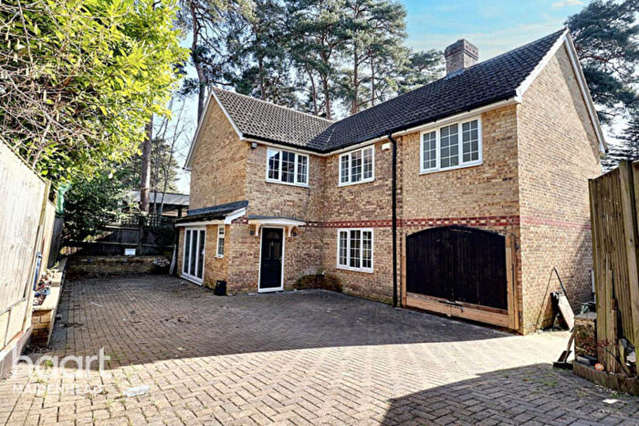 4 Bedroom Detached House For Sale In Heathermount, Bracknell, RG12