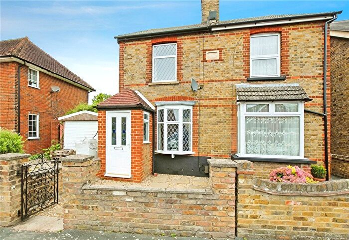 3 Bedroom Semi-Detached House To Rent In Wendover Road, Staines-Upon-Thames, Surrey, TW18