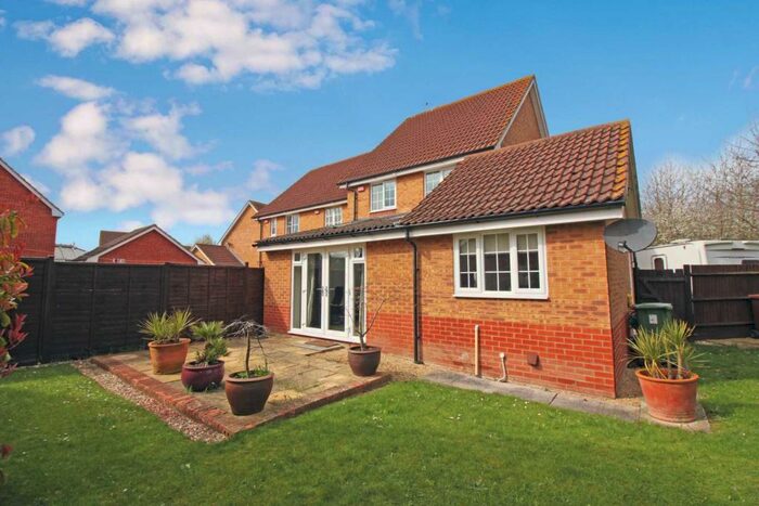 3 Bedroom Semi-Detached House To Rent In Chinnock Brook, Didcot, OX11