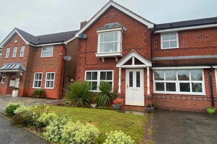3 Bedroom Property To Rent In Ash Walk, Sutton Coldfield, B76