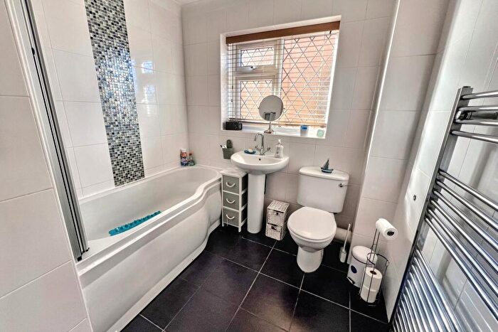 3 Bedroom Semi-Detached House For Sale In Sandford, BH20