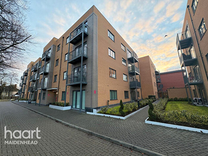 2 Bedroom Apartment To Rent In Clivemont Road, Maidenhead, SL6