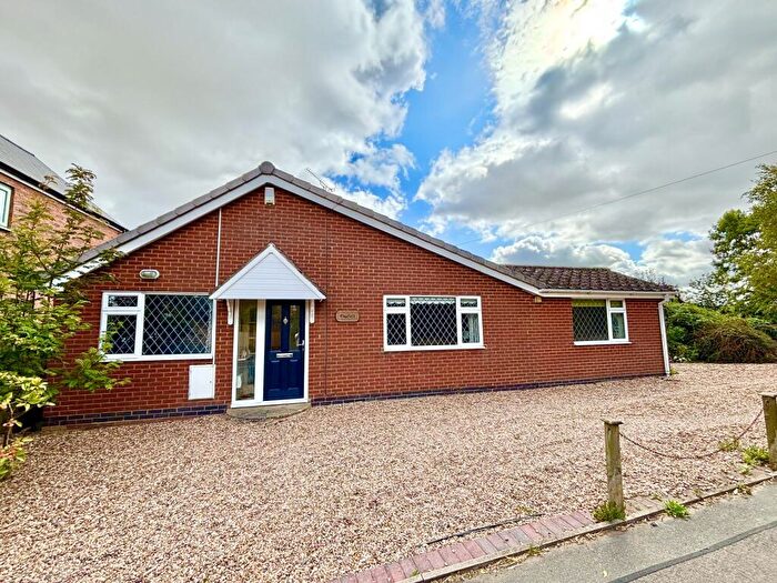 3 Bedroom Detached Bungalow For Sale In Main Road, Claybrooke Magna, Lutterworth, Leicestershire., LE17