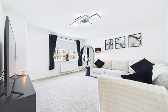 3 Bedroom Terraced House For Sale In Wellington Street, Wishaw, ML2