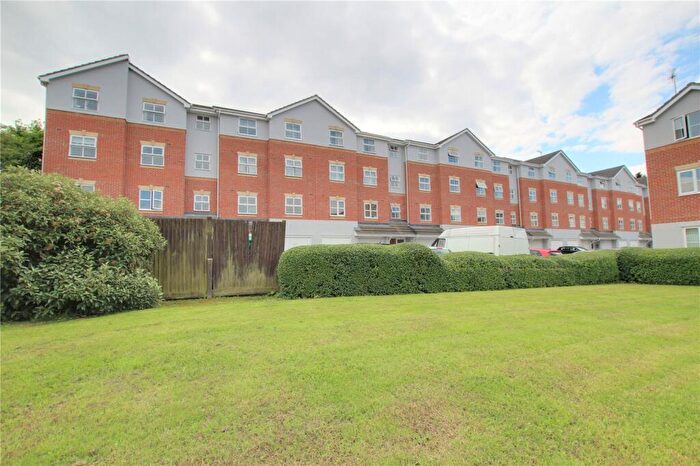 2 Bedroom Apartment To Rent In Elm Park, Reading, Berkshire, RG30