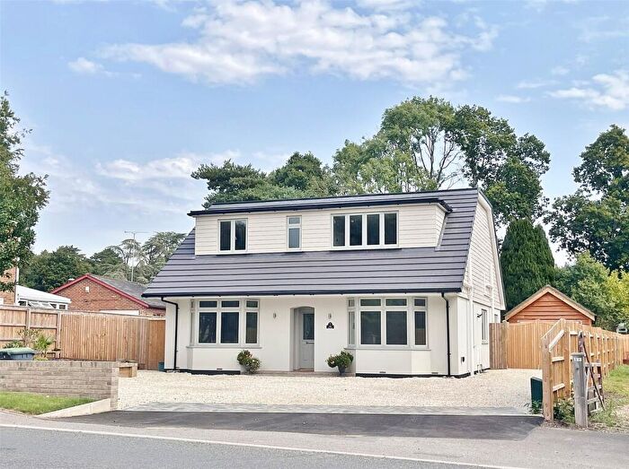 4 Bedroom Detached House For Sale In Ringwood Road, Verwood, Dorset, BH31