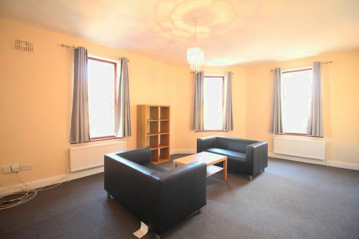 1 Bedroom Flat To Rent In Stoke Newington Road, London, N16
