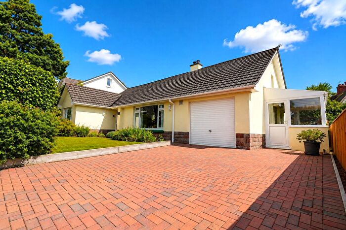 3 Bedroom Detached Bungalow For Sale In Maclins Close, South Molton, Devon, EX36