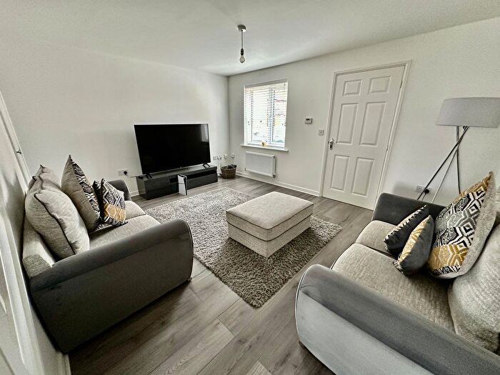 3 Bedroom Semi Detached House For Sale In High Hazel Grove, Stainforth, Doncaster, DN7