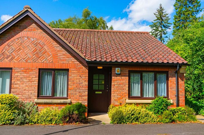 2 Bedroom Terraced Bungalow For Sale In Honeywell Close, Oadby, Leicester, LE2