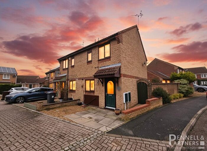 2 Bedroom Semi Detached House For Sale In Mardale Gardens, Gunthorpe, Peterborough, PE4