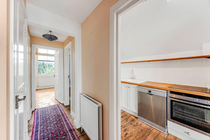 2 Bedroom Flat For Sale In Greencroft Gardens, South Hampstead, London, NW6