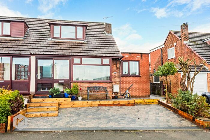 3 Bedroom Bungalow For Sale In Links Road, Harwood, Bolton, BL2
