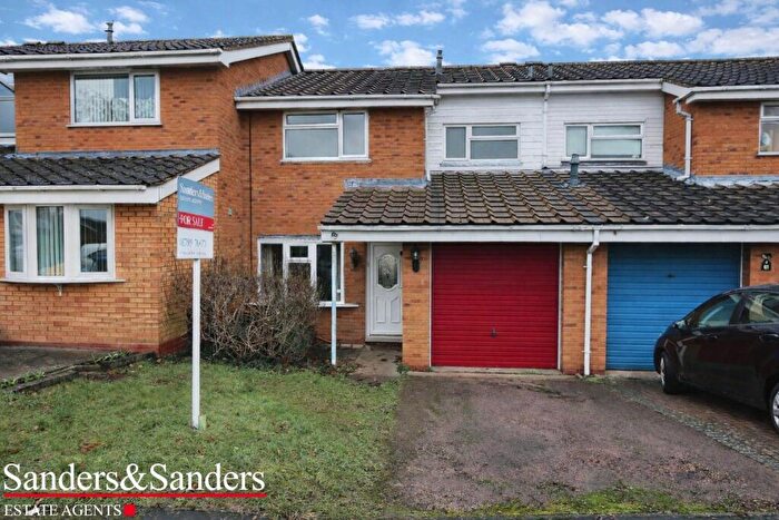 3 Bedroom Terraced House For Sale In Archer Close, Studley, B80
