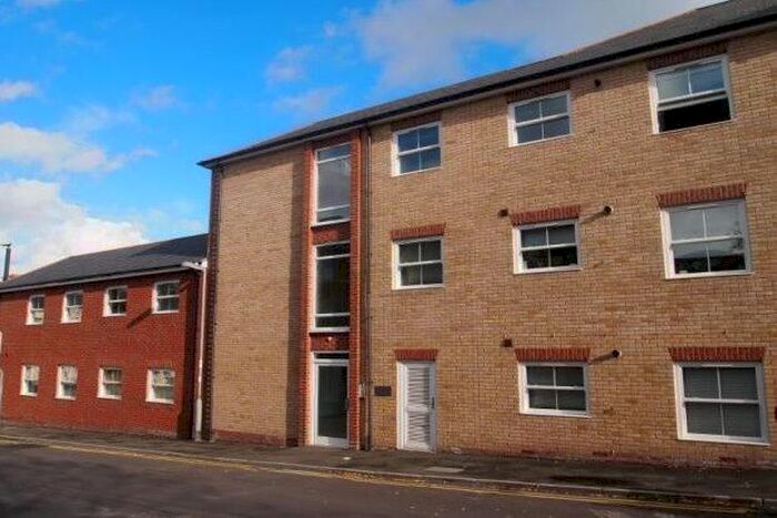 2 Bedroom Flat To Rent In Victoria Street, Taunton, TA1