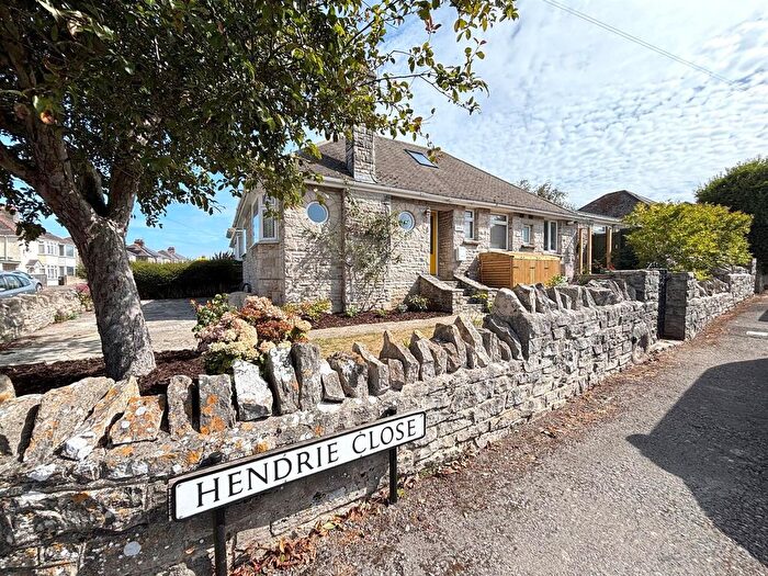4 Bedroom Detached Bungalow For Sale In Hendrie Close, Swanage, BH19
