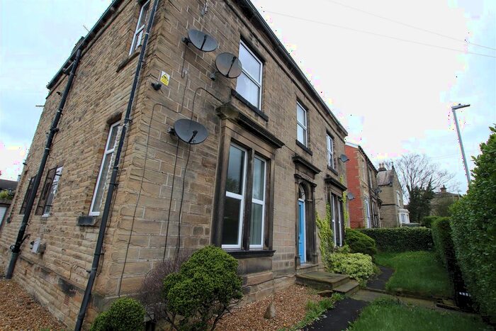 1 Bedroom Flat To Rent In Cemetery Road, Heckmondwike, WF16