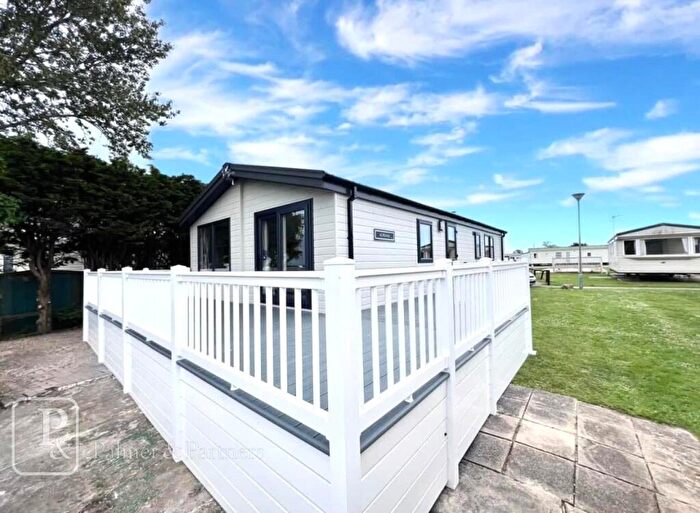 2 Bedroom Detached House For Sale In Seawick Holiday Park, Beach Road, St. Osyth, Clacton-on-Sea, Essex, CO16