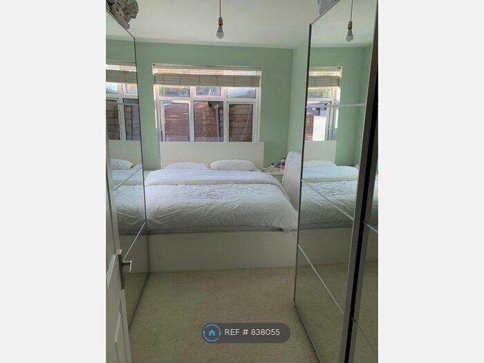 2 Bedroom Flat To Rent In Bradley Road, Luton LU4