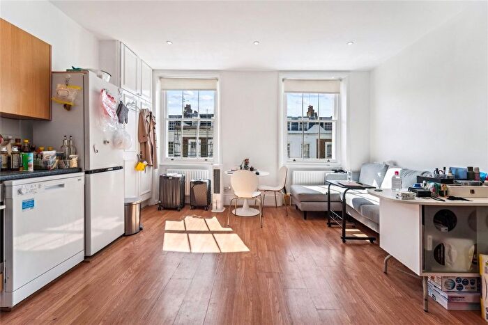 1 Bedroom Flat To Rent In Alderney Street, Pimlico, SW1V