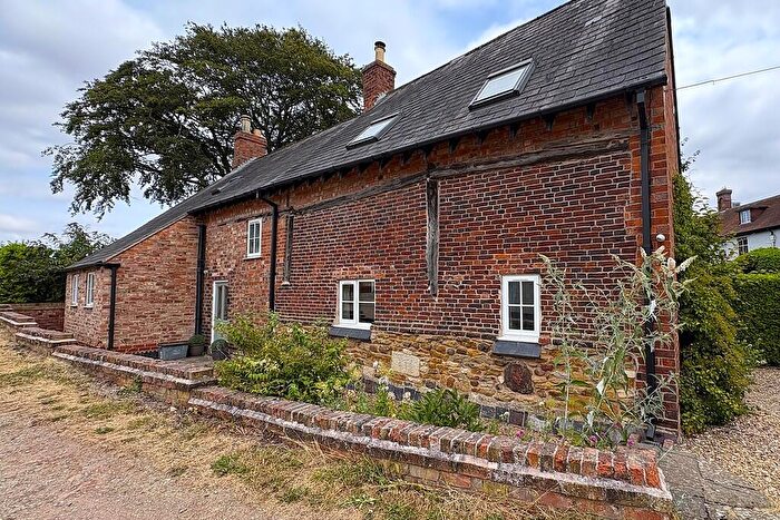 4 Bedroom Cottage For Sale In New Road, Burton Lazars, LE14